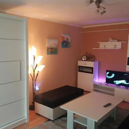 Apartment Tare *